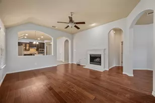 928 Water Garden Cir, Little Elm, TX 75068 - Photo 6