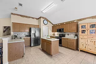 4621 Cedar Run Dr, Midlothian, TX 76065 - Photo 6