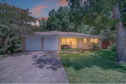 307 Estates Drive, Woodway, TX 76712 - Photo 2