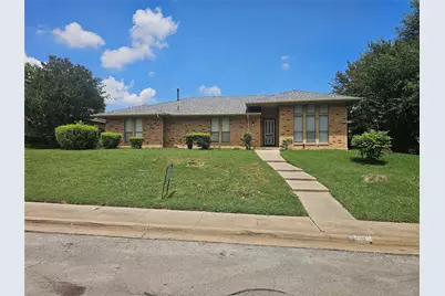 1340 Grand Teton Drive, DeSoto, TX 75115 - Photo 2