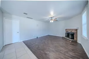 1308 Krista Dr, Burleson, TX 76028 - Photo 8