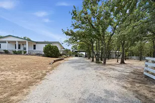 803 Spring Valley Rd, Paradise, TX 76073 - Photo 4