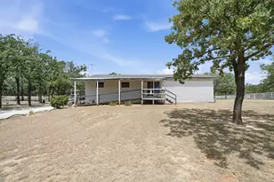 803 Spring Valley Rd, Paradise, TX 76073 - Photo 38