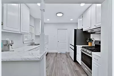 813 Brooks Avenue, Dallas, TX 75208 - Photo 8