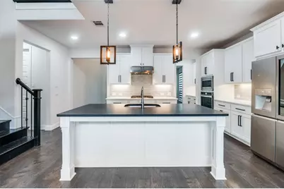 142 Darbonne Lane, Irving, TX 75039 - Photo 8