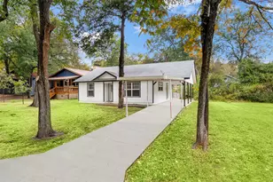 521 Hilltop Dr, Tool, TX 75143 - Photo 1