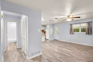 521 Hilltop Dr, Tool, TX 75143 - Photo 12