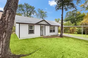 521 Hilltop Dr, Tool, TX 75143 - Photo 2
