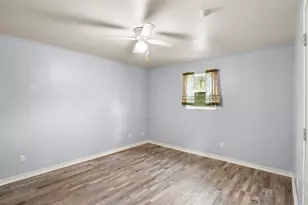 521 Hilltop Dr, Tool, TX 75143 - Photo 16