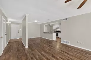 3045 Lisetta St, Grand Prairie, TX 75052 - Photo 10