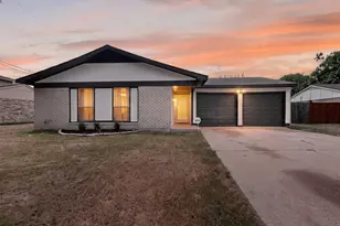 3045 Lisetta St, Grand Prairie, TX 75052 - Photo 1