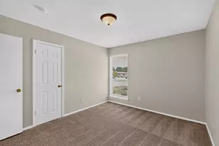 3045 Lisetta St, Grand Prairie, TX 75052 - Photo 32