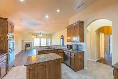 918 Witherby Lane, Lewisville, TX 75067 - Photo 8