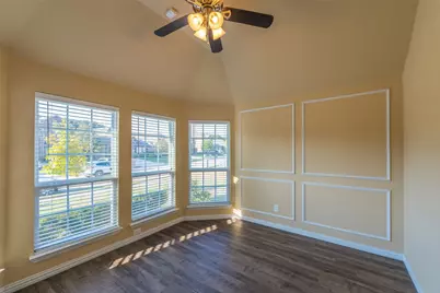 918 Witherby Lane, Lewisville, TX 75067 - Photo 4
