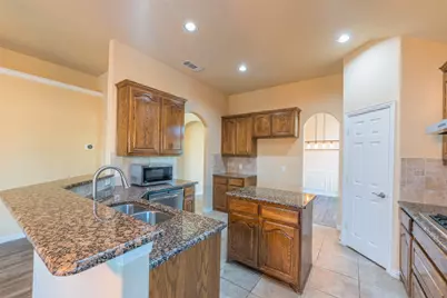 918 Witherby Lane, Lewisville, TX 75067 - Photo 10