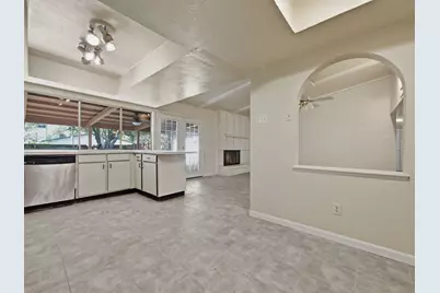 1000 Windy Meadow Drive, Plano, TX 75023 - Photo 8