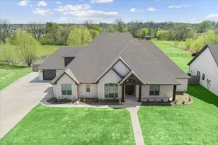 1024 Cecilia Ct, Robinson, TX 76706 - Photo 2