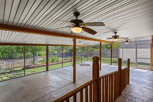 9216 Raymond Ave, White Settlement, TX 76108 - Photo 14