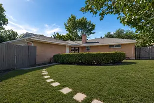 1560 Mapleton Dr, Dallas, TX 75228 - Photo 2