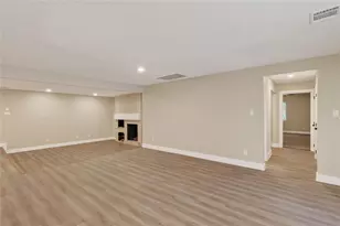 209 W 9th St, Kemp, TX 75143 - Photo 8