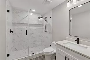 209 W 9th St, Kemp, TX 75143 - Photo 16