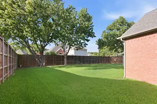 94 Bremen Dr, Hurst, TX 76054 - Photo 34