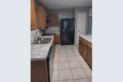 1613 Wavecrest Drive, Glenn Heights, TX 75154 - Photo 2
