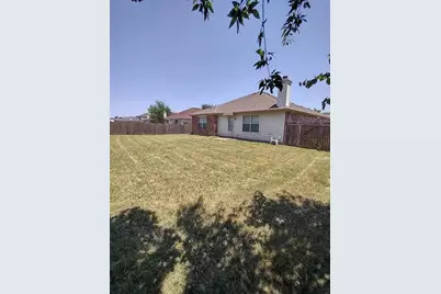 1613 Wavecrest Drive, Glenn Heights, TX 75154 - Photo 22