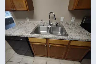 1613 Wavecrest Drive, Glenn Heights, TX 75154 - Photo 8