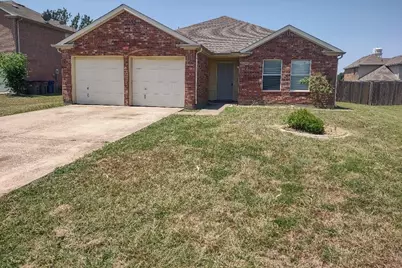 1613 Wavecrest Drive, Glenn Heights, TX 75154 - Photo 2