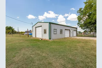 9591 Dripping Springs Road, Denison, TX 75021 - Photo 16