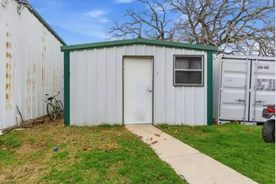 301 Rhoades Lane, Springtown, TX 76082 - Photo 30