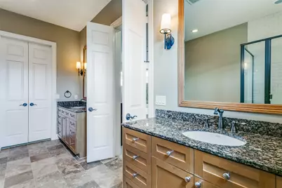 1132 Hemingway Lane, Irving, TX 75063 - Photo 20