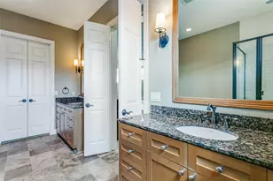 1132 Hemingway Ln, Irving, TX 75063 - Photo 20