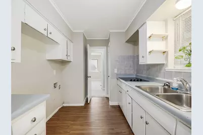 717 NW 14th Street, Grand Prairie, TX 75050 - Photo 20
