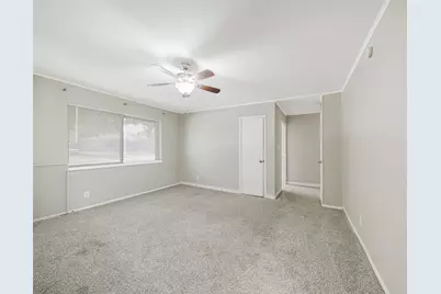 717 NW 14th Street, Grand Prairie, TX 75050 - Photo 12