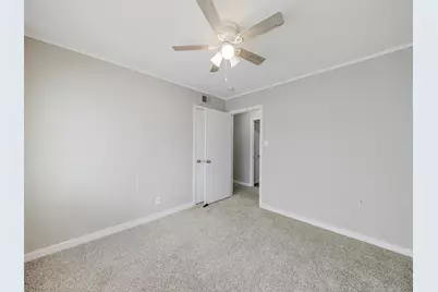 717 NW 14th Street, Grand Prairie, TX 75050 - Photo 16
