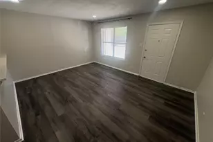 904 N Austin St, Denton, TX 76201 - Photo 4