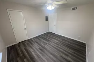 904 N Austin St, Denton, TX 76201 - Photo 14