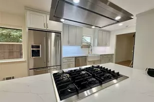 9920 Greenfield Dr, Dallas, TX 75238 - Photo 6