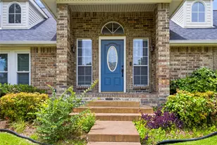 2060 Briarcliff Rd, Lewisville, TX 75067 - Photo 2