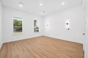 8924 Dunlap St, Dallas, TX 75217 - Photo 18