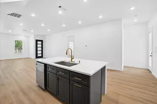 8924 Dunlap St, Dallas, TX 75217 - Photo 12