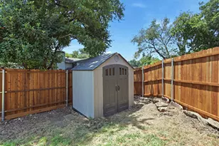 1014 Mountview Ct, Carrollton, TX 75006 - Photo 30