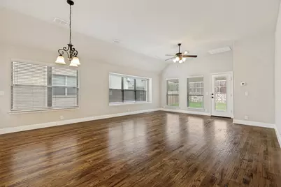 212 Providence Drive, Van Alstyne, TX 75495 - Photo 6