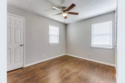 512 Bluebonnet Drive, Hurst, TX 76053 - Photo 8