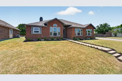 5800 Baker Drive, The Colony, TX 75056 - Photo 2