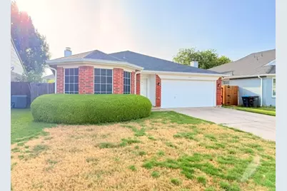8125 Dripping Springs Drive, Fort Worth, TX 76134 - Photo 1