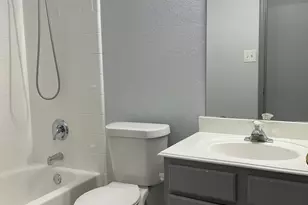 4820 Thames Dr, Grand Prairie, TX 75052 - Photo 26