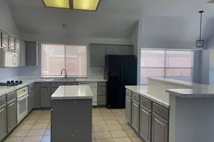4820 Thames Dr, Grand Prairie, TX 75052 - Photo 10